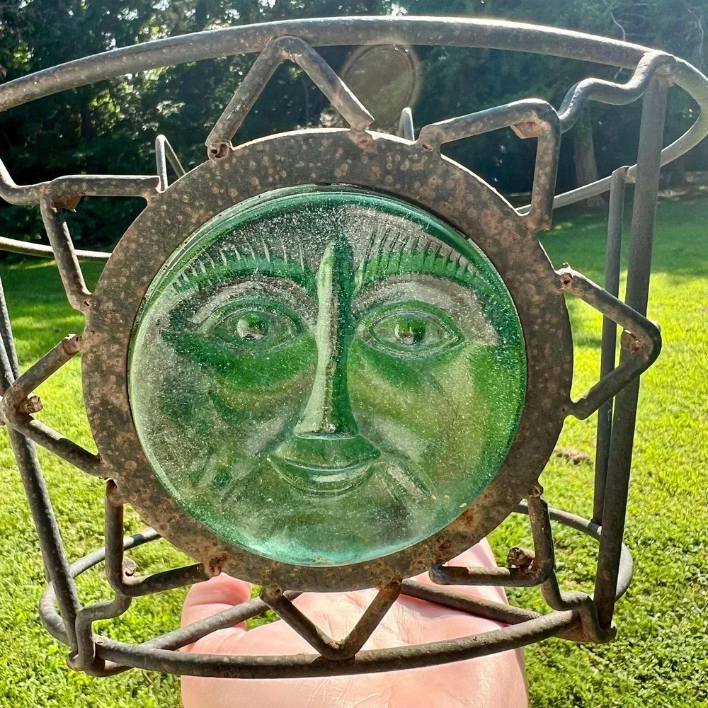 N/A such unique